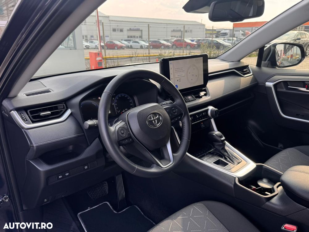 Toyota RAV4 - 9