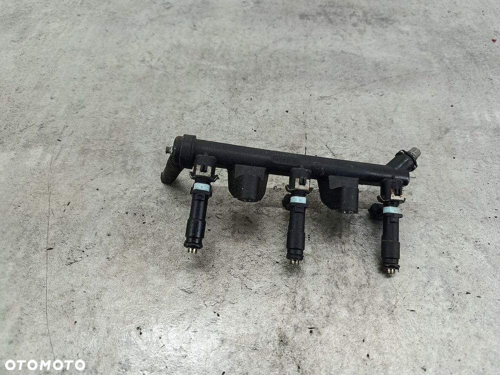 LISTWA WTRYSKOWA BENZYNA SKODA FABIA II 03D133319J 03D133329B 1.2 HTP - 6