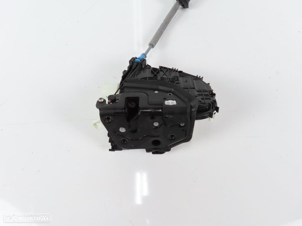 Fecho da porta Direito/Trás Seminovo/ Original AUDI Q2 (GAB) 4G0839016J - 2