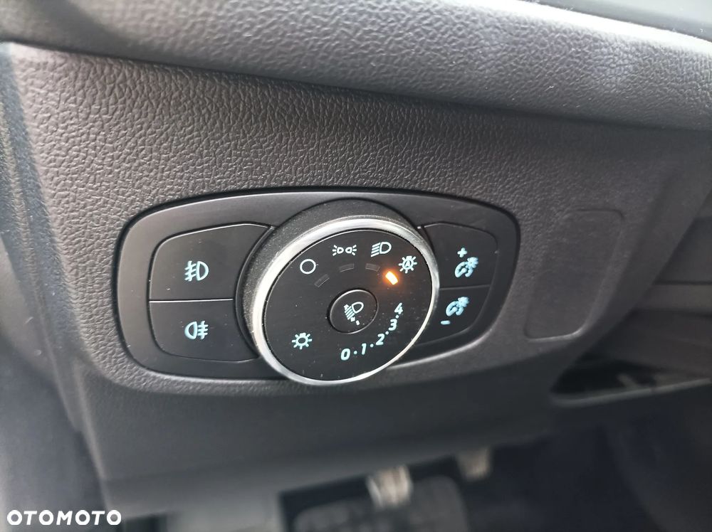 Ford Focus 1.5 EcoBlue SCR Connected - 16