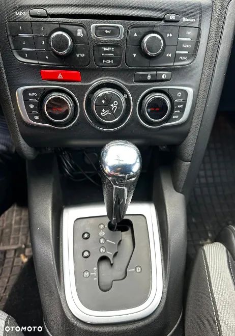 Citroën DS4 THP 160 Automatik SoChic - 11