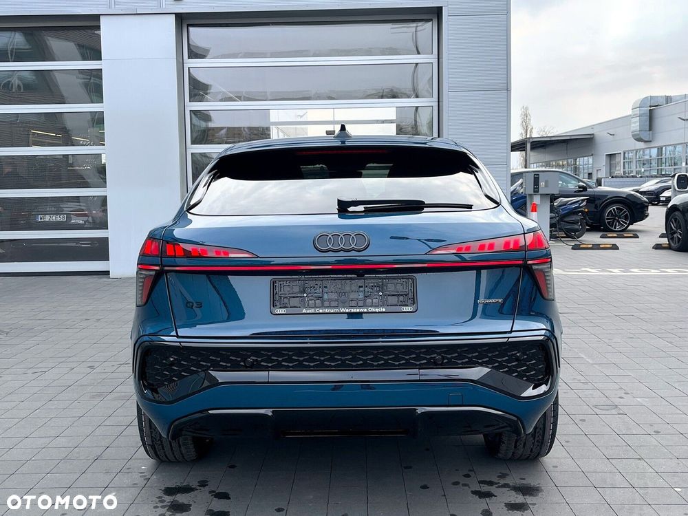 Audi Q3 Sportback - 8