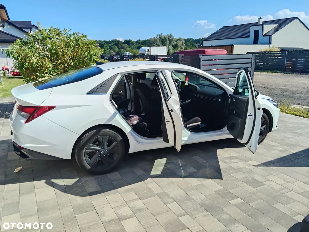 Hyundai Elantra 1.6 Smart - 5