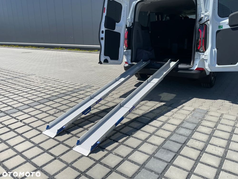 Ford E-Transit Custom Kombi 340 L2H1 Trend M1 - 14