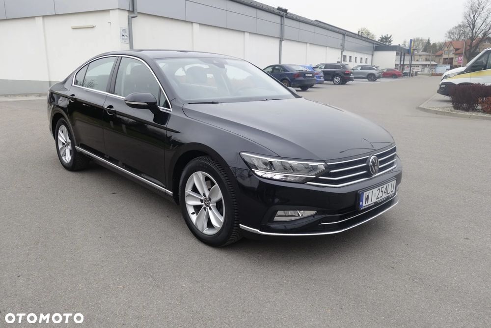 Volkswagen Passat 1.5 TSI EVO Elegance DSG - 2