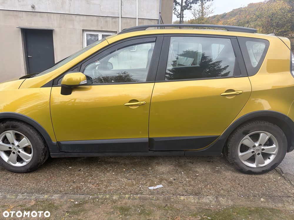 Renault Scenic 2014 photo 4