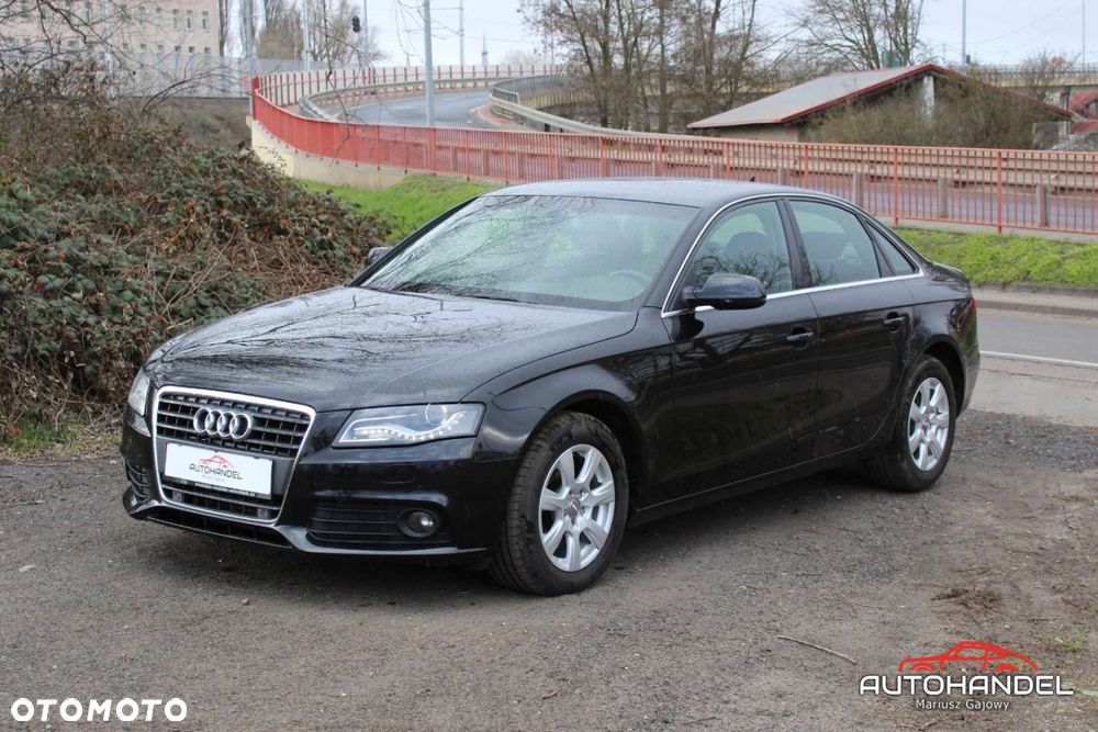 Audi A4 Limousine - 3