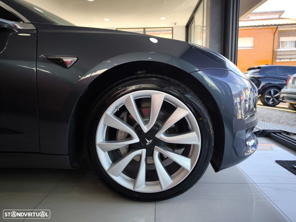 Tesla Model 3 Long-Range Dual Motor AWD - 9