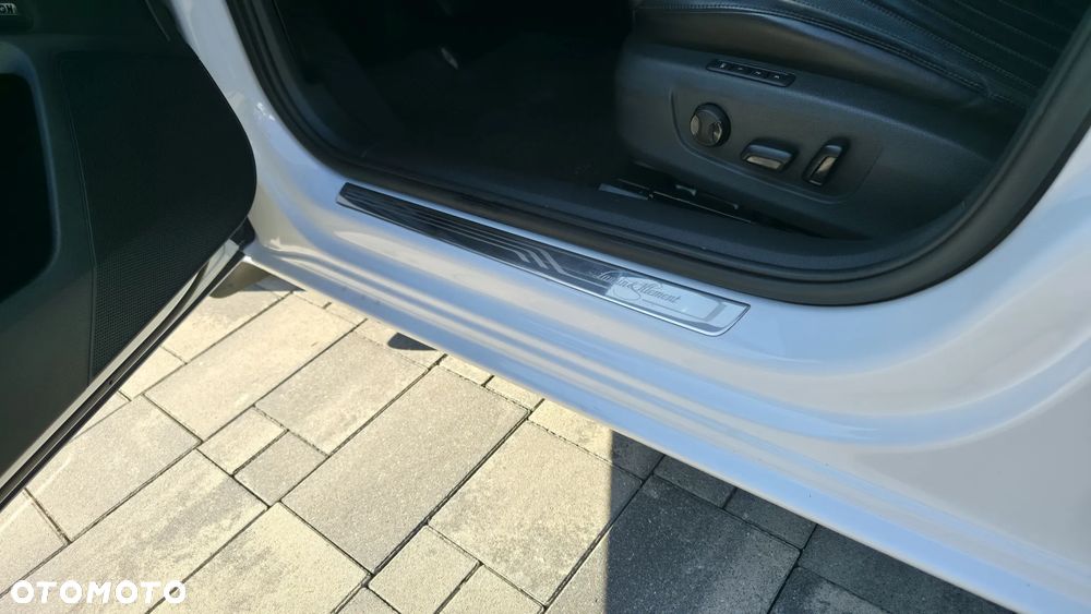 Skoda Superb 2.0 TDI L&K DSG - 10