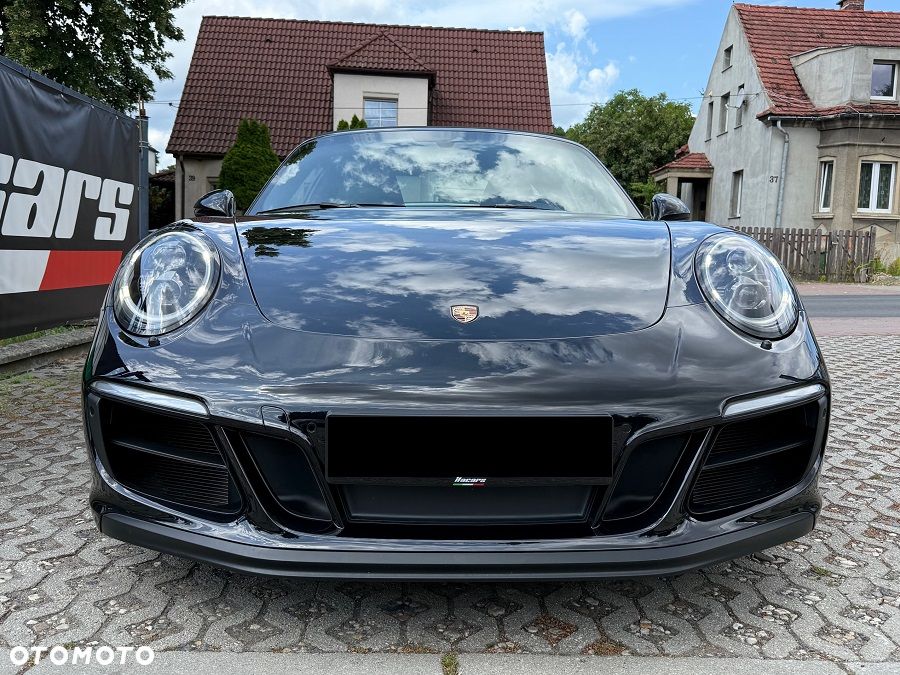 Porsche 911 Targa 4 GTS PDK - 4