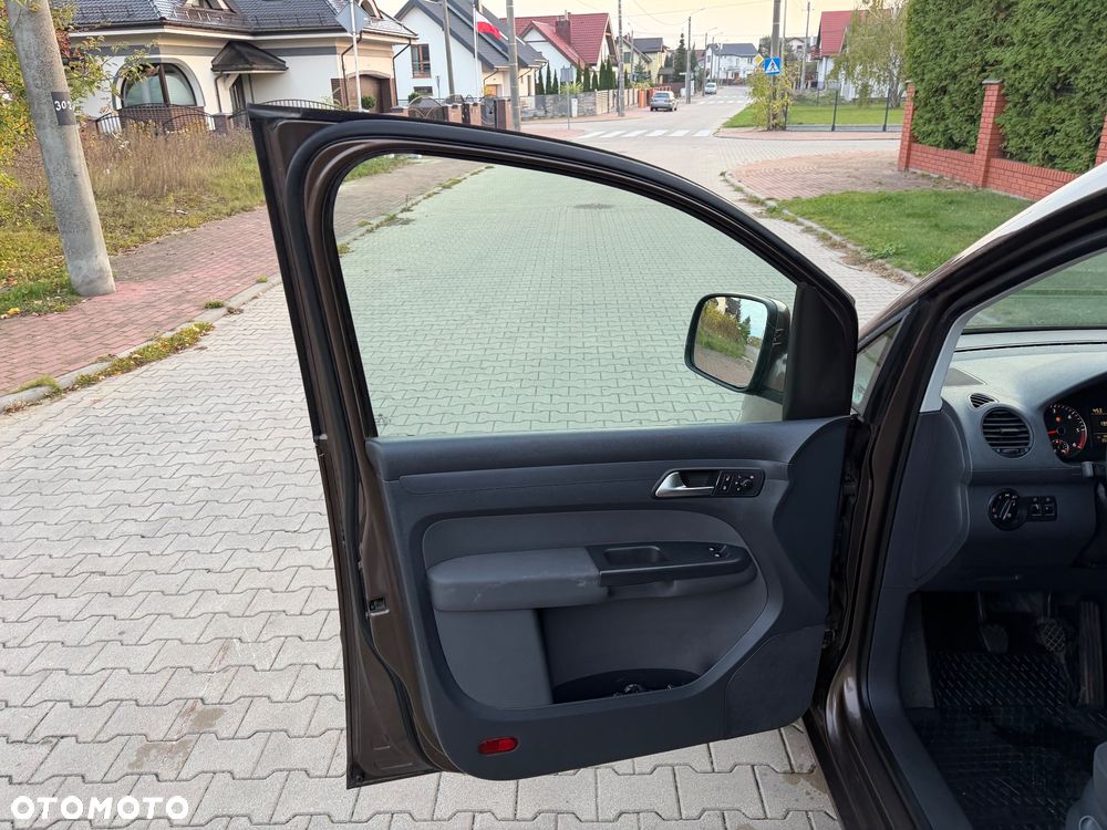 Volkswagen Caddy 1.6 (7-Si.) Edition 30 - 35