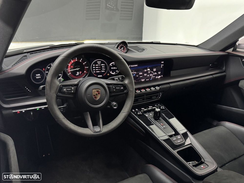 Porsche 911 (992) Carrera 4 GTS PDK - 9