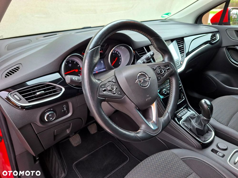 Opel Astra 1.4 Turbo Innovation - 33