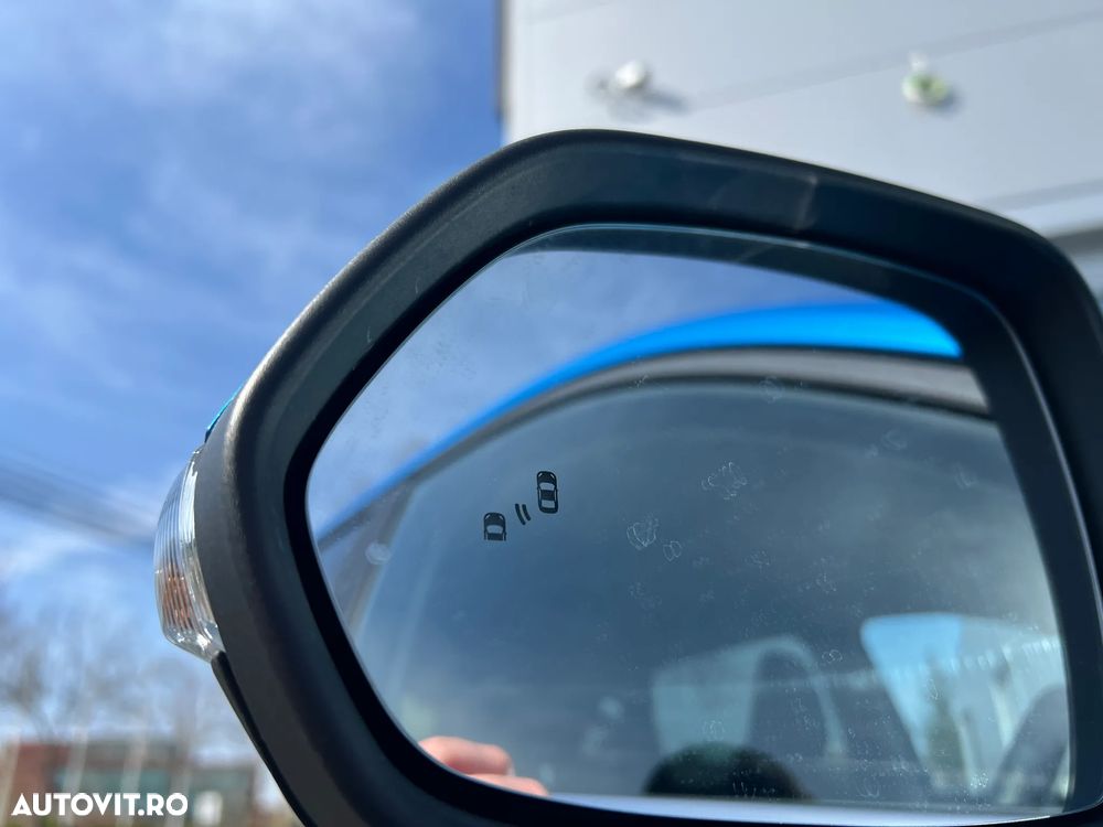 MG ZS HEV 1.5 GSI AT Exclusive - 18