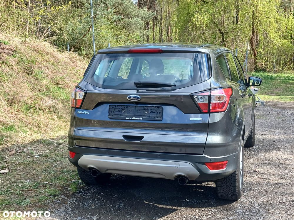 Ford Kuga 1.5 EcoBoost 2x4 Titanium - 8