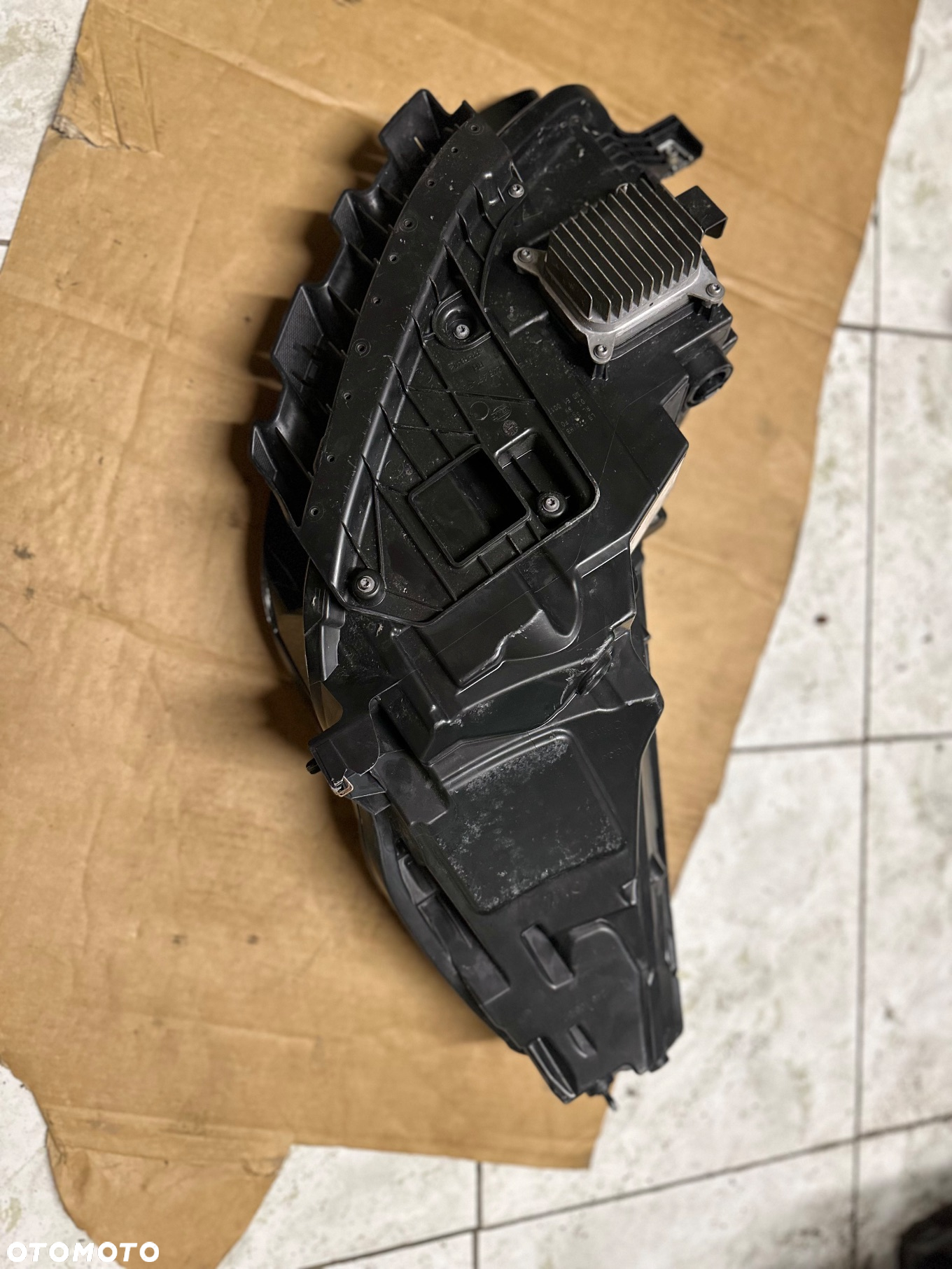 PRZEDNIA PRAWA LAMPA TESLA MODEL Y/3 EU PO LIFT IDEALNA 1514953-00-D. - 3