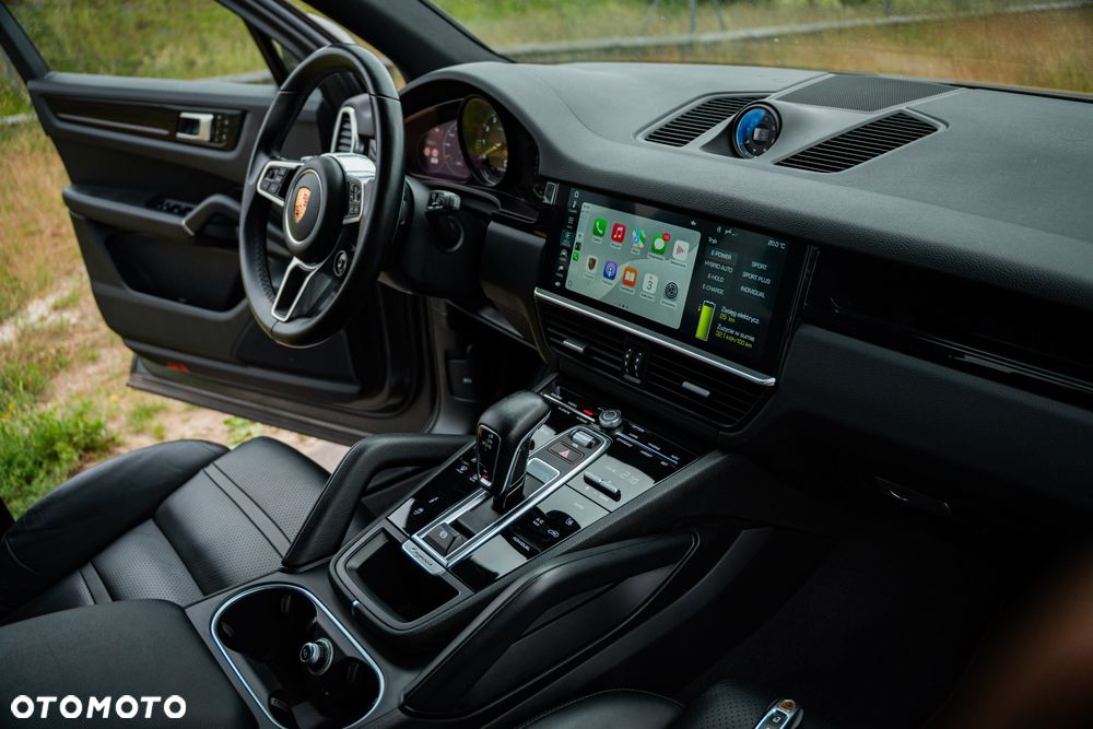 Porsche Cayenne - 17