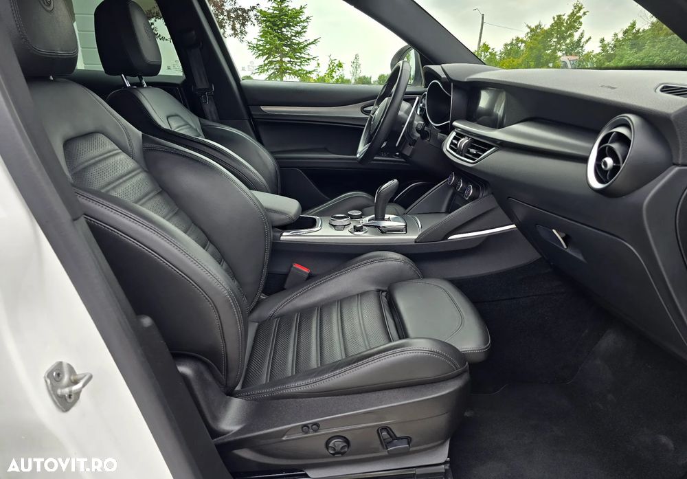 Alfa Romeo Stelvio 2.2 16V AT8 Q4 Veloce - 7