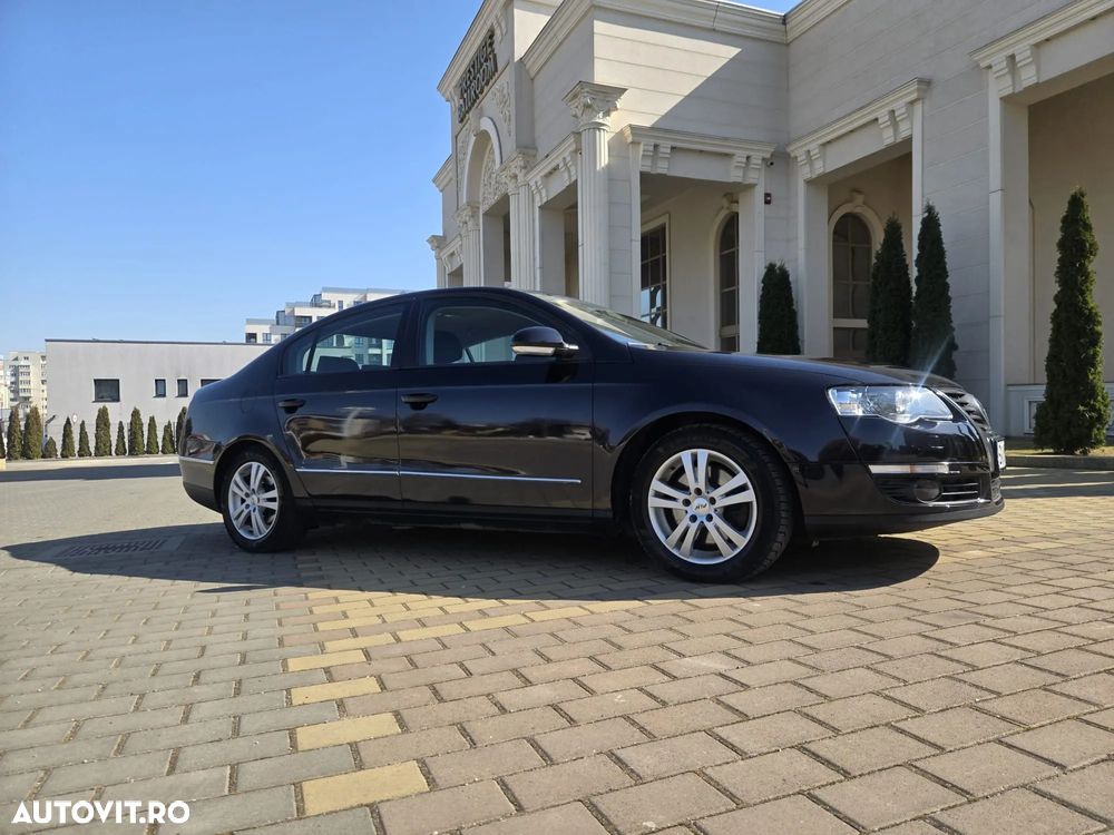 Volkswagen Passat 2.0 TDI DPF 4Motion Sportline - 4