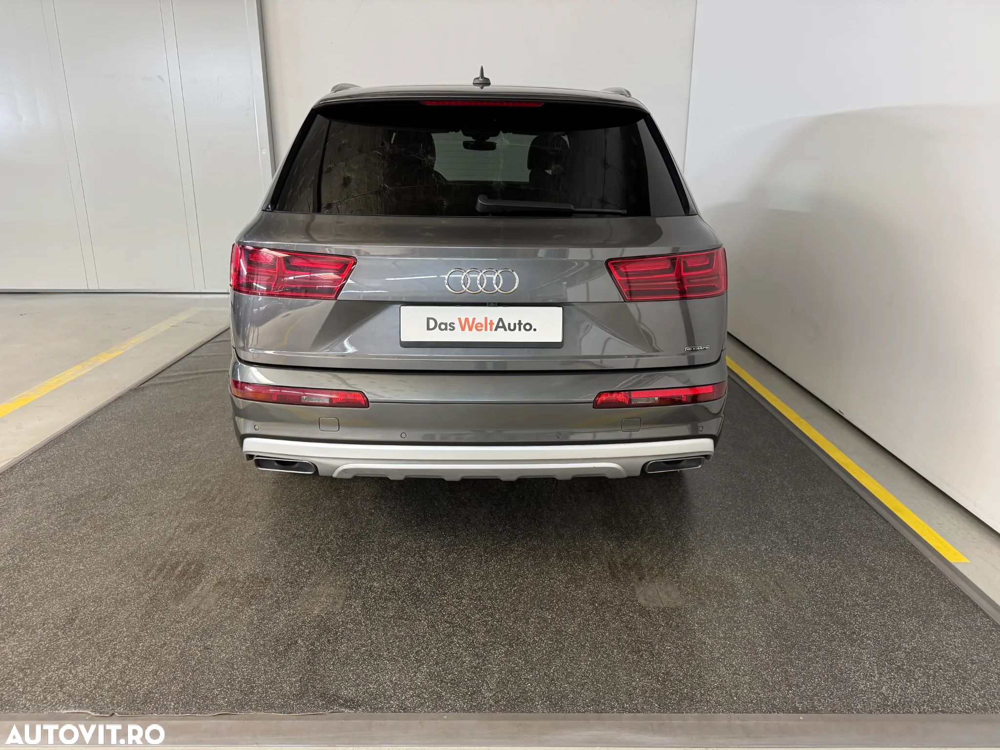Audi Q7 - 1