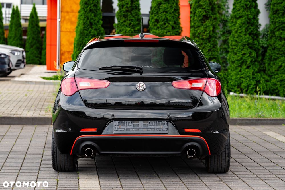 Alfa Romeo Giulietta 1750 TBi Quadrifoglio Verde - 13