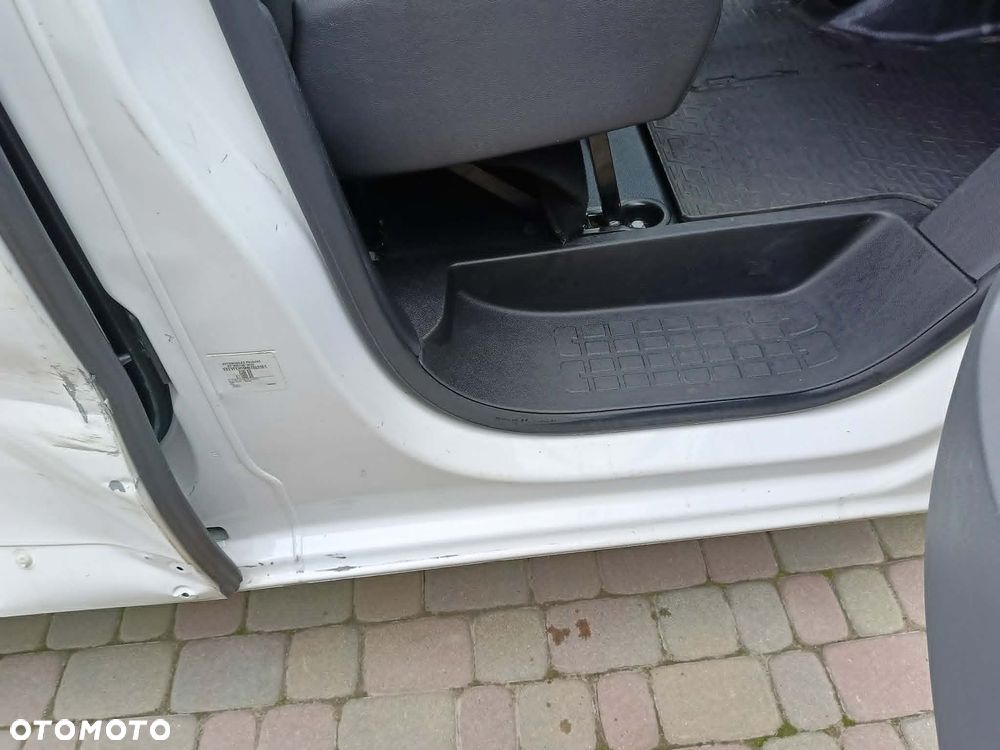 Opel VIVARO - 37