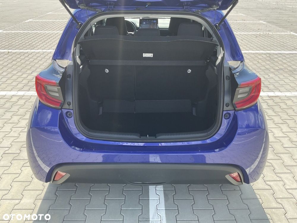 Toyota Yaris Hybrid 1.5 Style - 19