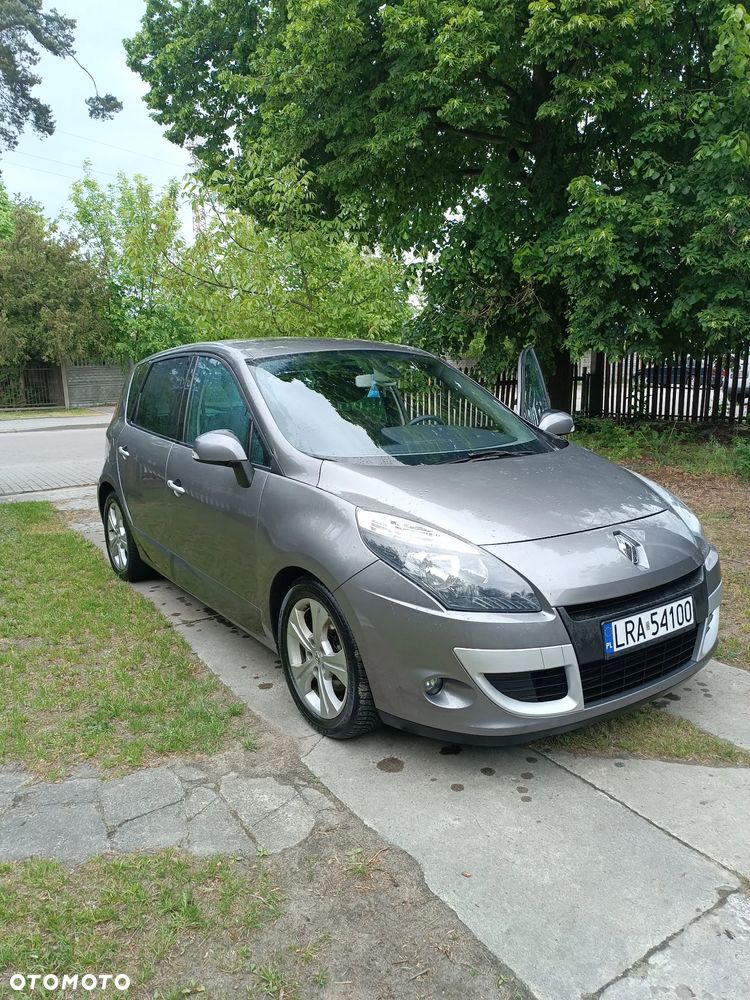 Renault Scenic - 1