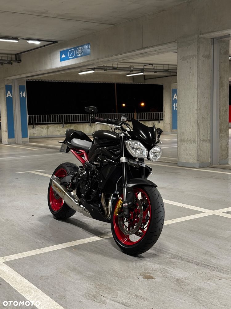 Triumph Street Triple - 2