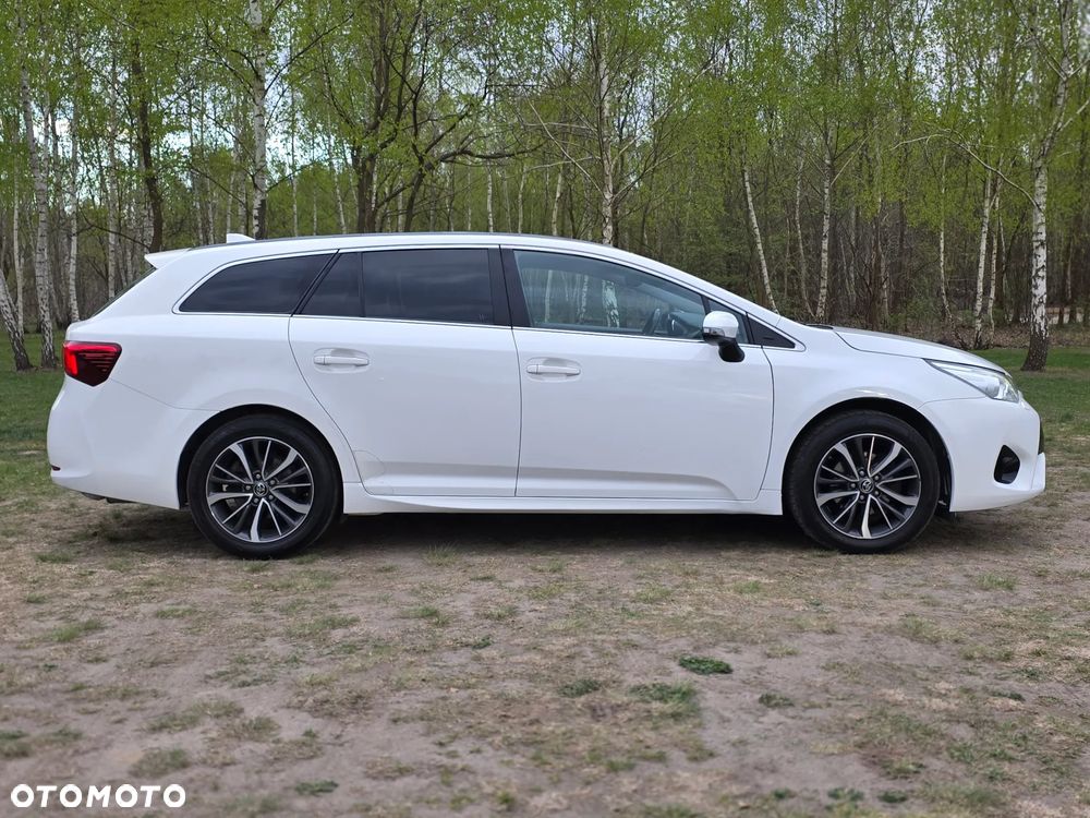 Toyota Avensis Touring Sports 1.8 Multidrive S Business Edition - 7