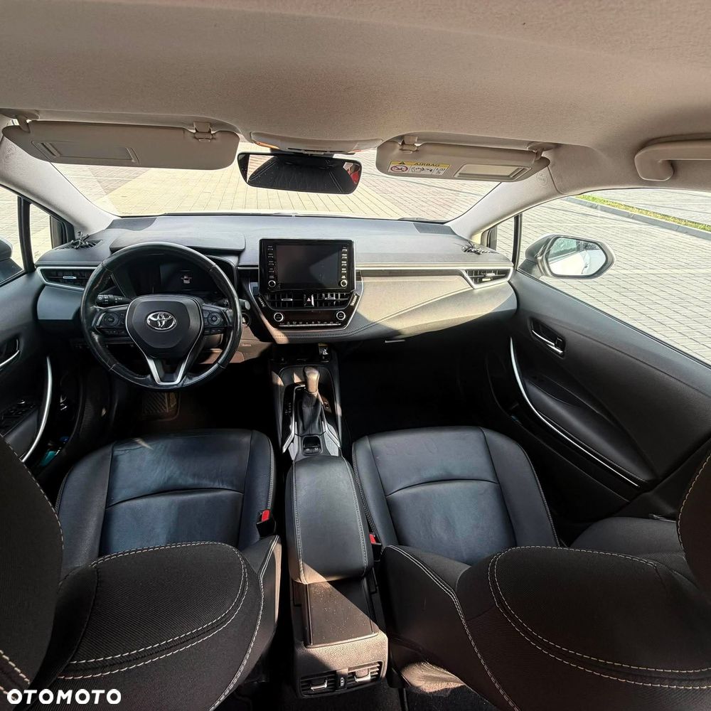 Toyota Corolla 1.6 Executive MS - 11