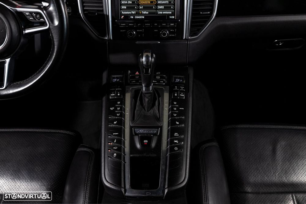Porsche Macan S - 16