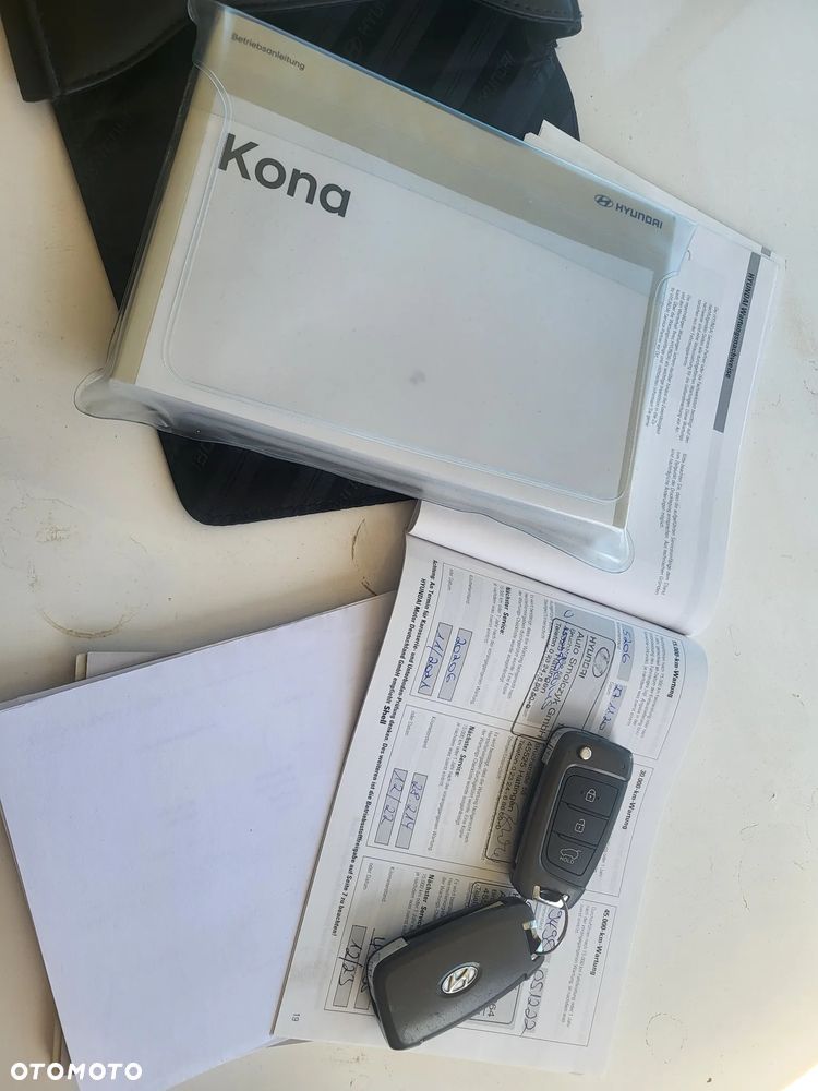 Hyundai Kona - 12