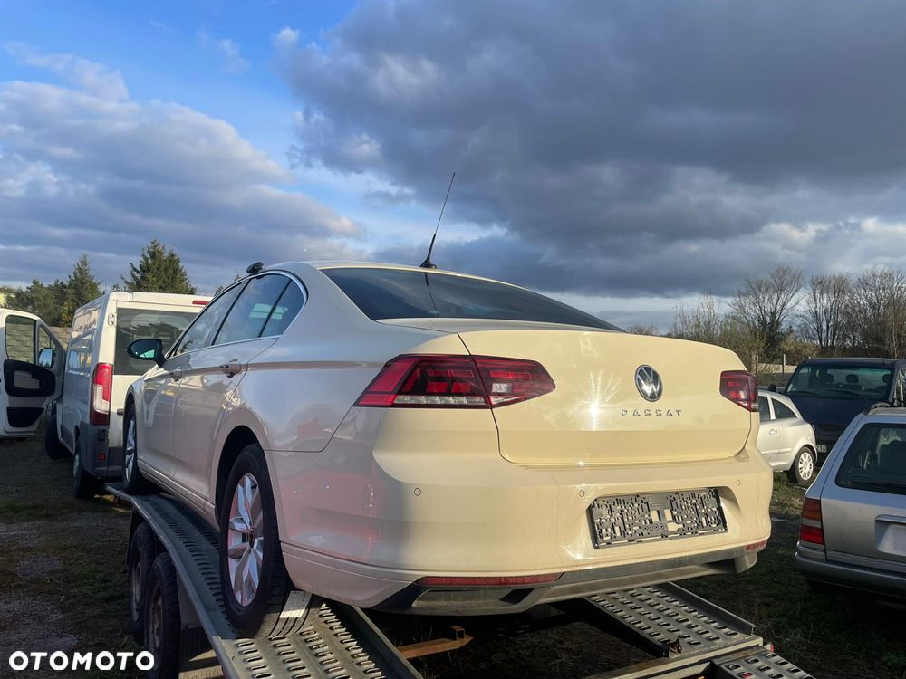 Volkswagen Passat 2.0 TDI SCR Highline - 1