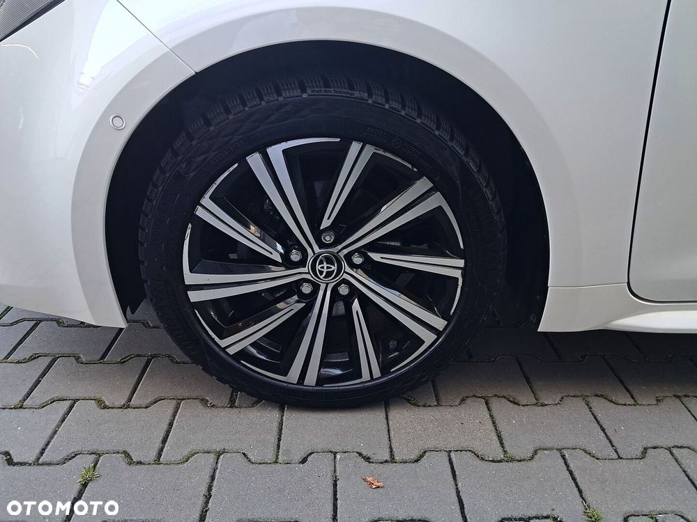 Toyota Corolla 1.8 Hybrid Comfort - 22