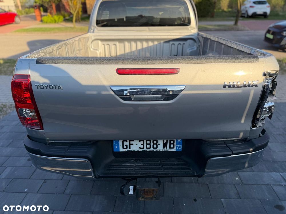 Toyota Hilux 4x4 Extra Cab Autm Executive - 6