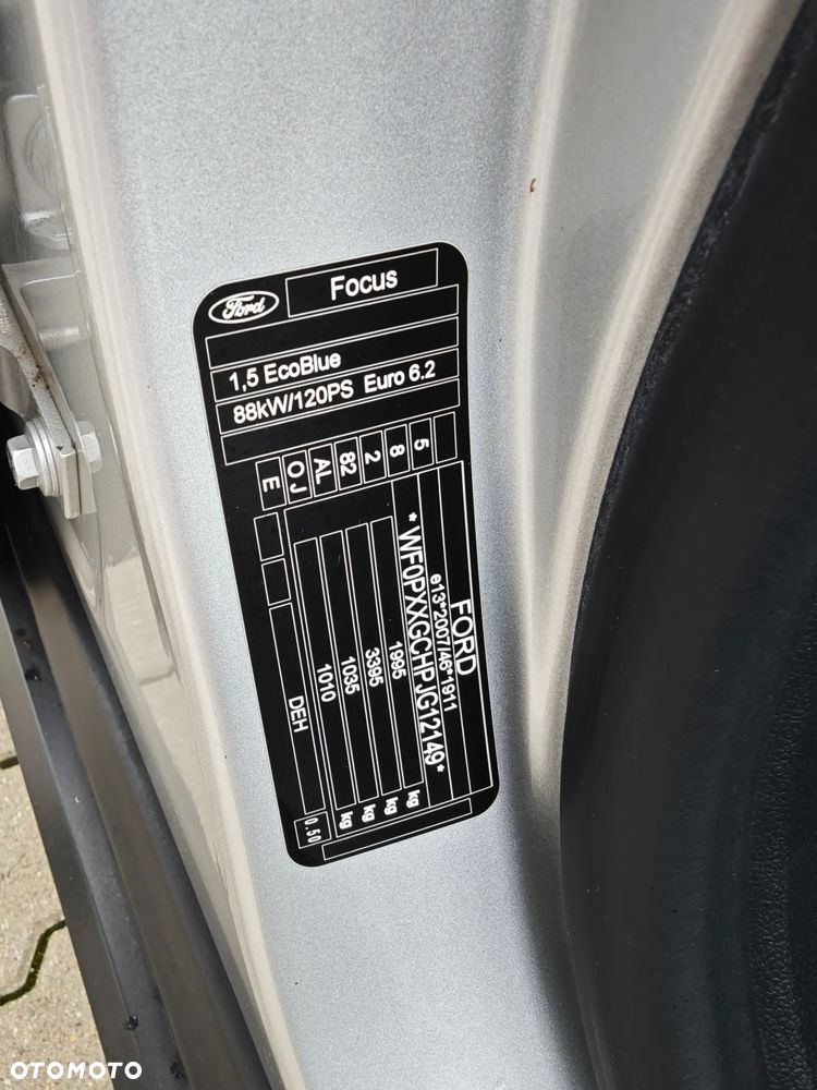 Ford Focus 1.5 EcoBlue Start-Stopp-System TITANIUM - 29