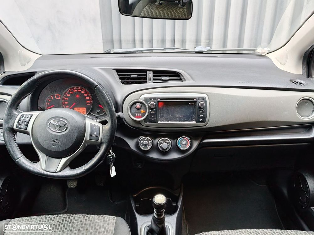 Toyota Yaris 1.4 D-4D Comfort - 11