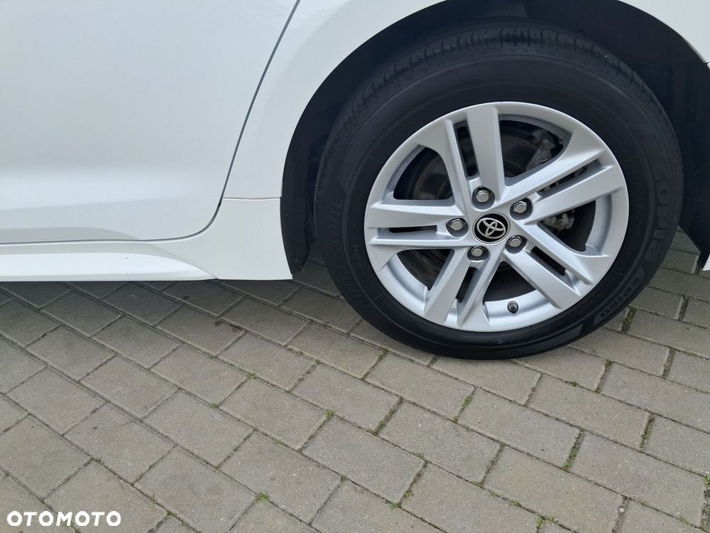 Toyota Corolla 2.0 Hybrid Comfort - 16