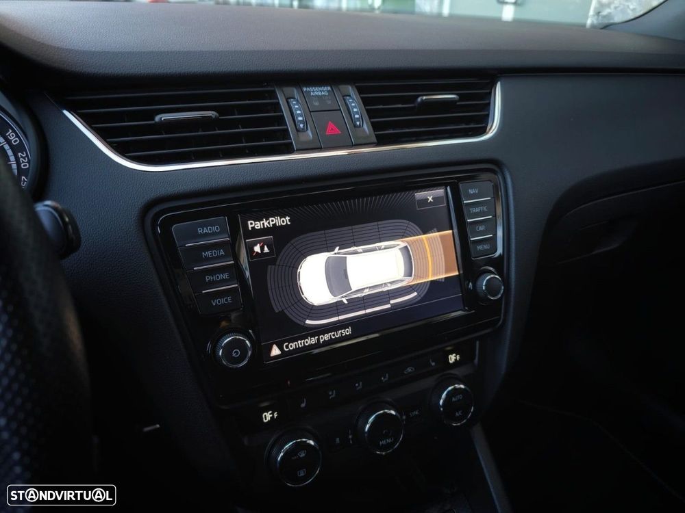 Skoda Octavia Break 2.0 TDI DSG RS - 38