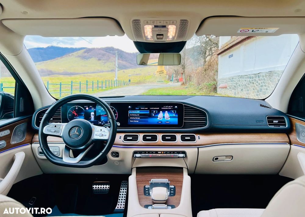 Mercedes-Benz GLS - 25