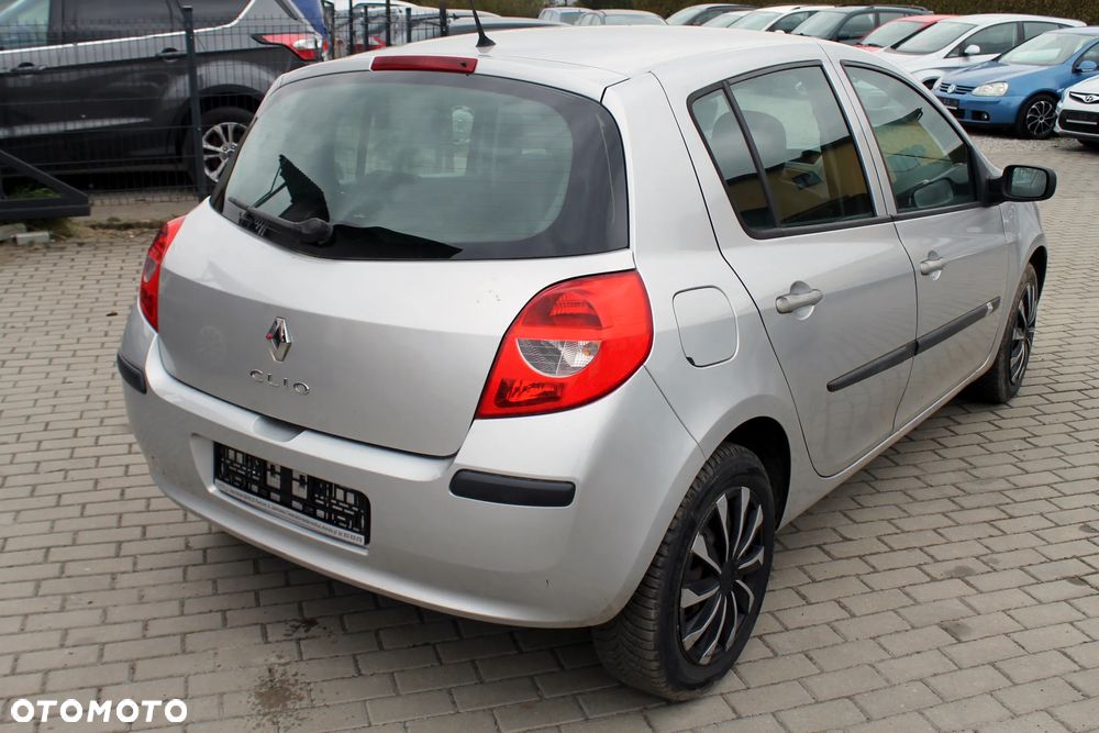Renault Clio - 4