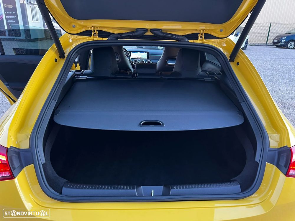 Mercedes-Benz CLA 200 d Shooting Brake AMG Line Aut. - 14