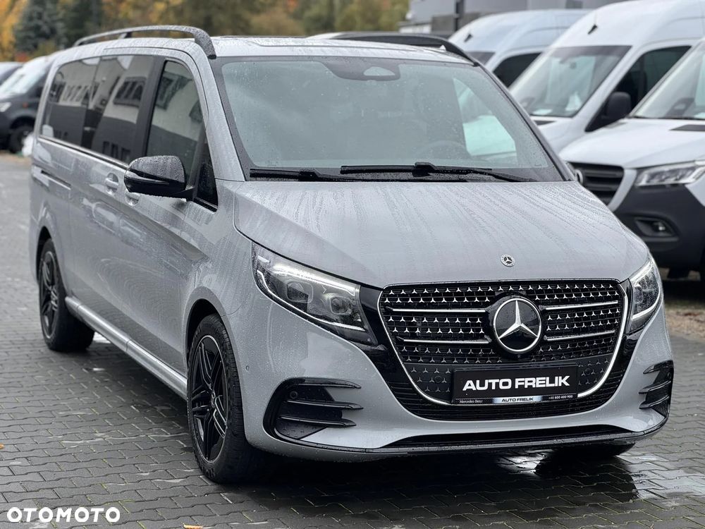 Mercedes-Benz Klasa V - 2