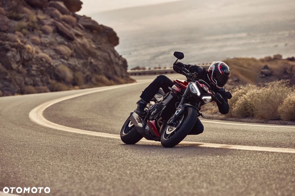 Triumph Street Triple - 6