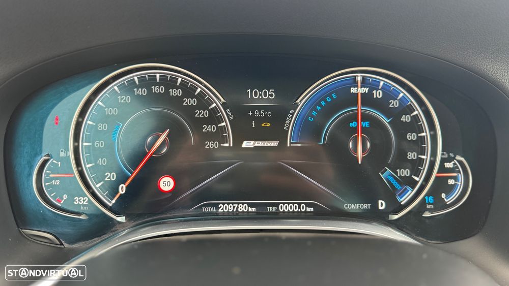 BMW 740 e iPerformance - 23