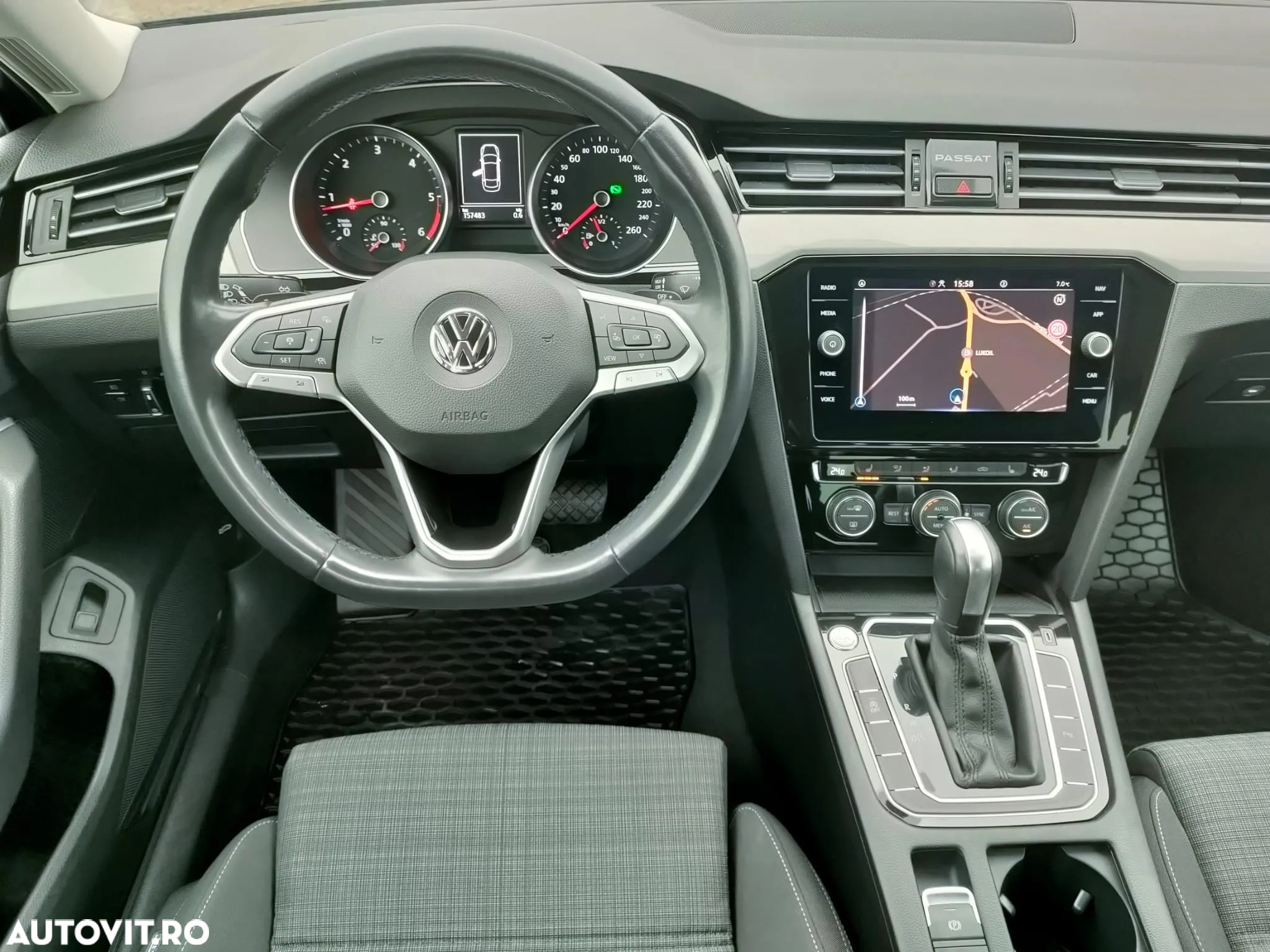 Volkswagen Passat 2.0 TDI DSG Comfortline - 9