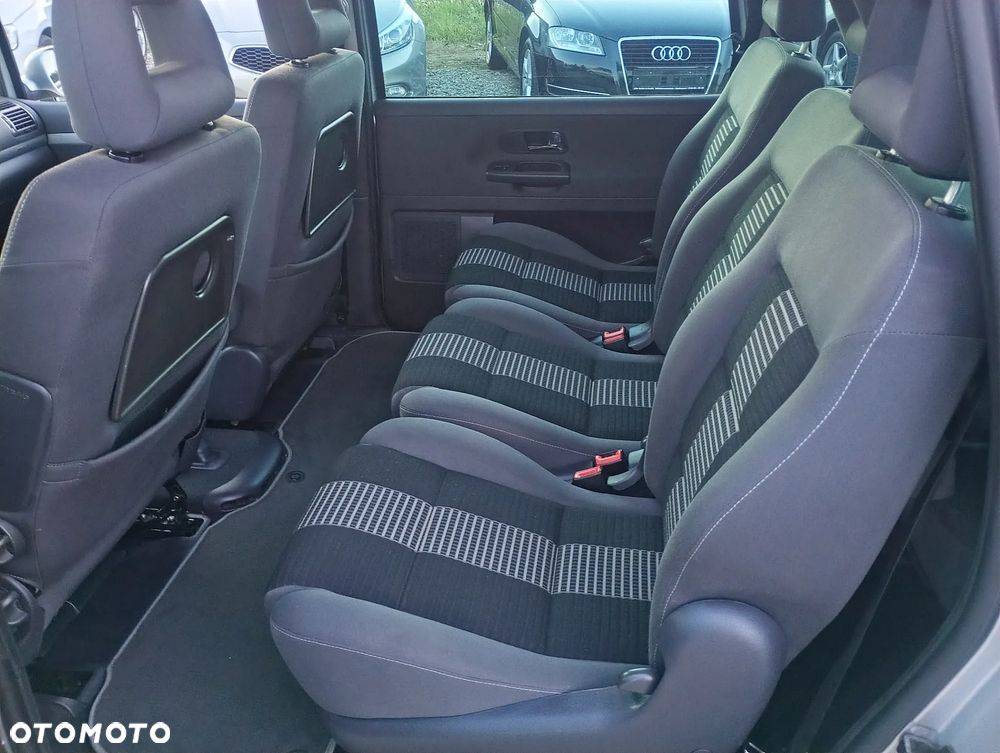 Volkswagen Sharan - 22