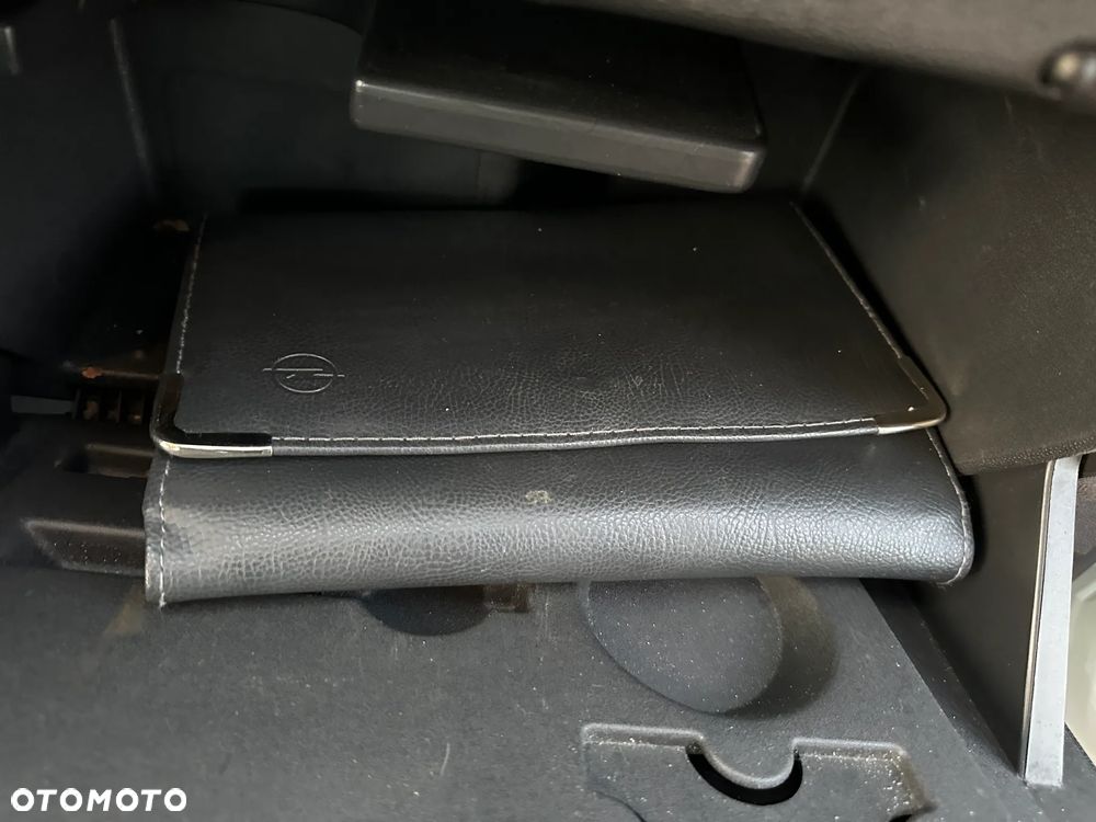 Opel Corsa 1.2 16V Innovation 110 Jahre - 24