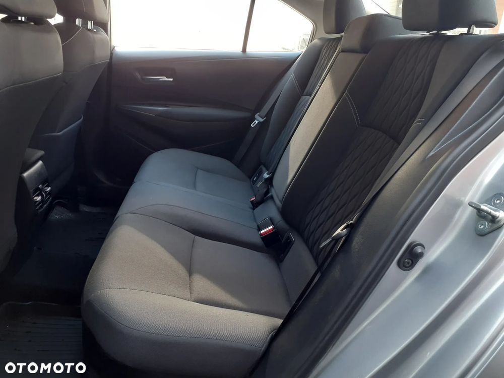 Toyota Corolla - 22
